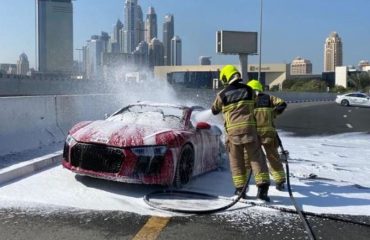 Dubai: Supercar catches fire on Sheikh Zayed Road, put out within minutes
