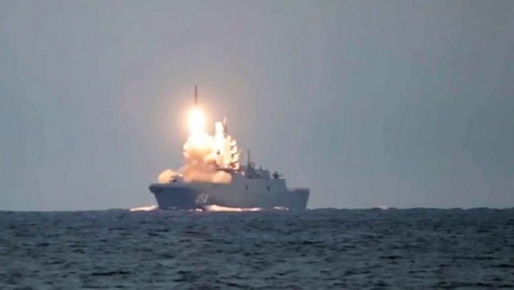 Russia’s Missile Launch May Make Notes to West ‘More Convincing’, Kremlin Spokesman Says