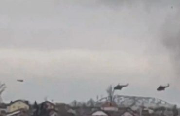 Kiev airport occupied – Military intelligence building on fire (video)