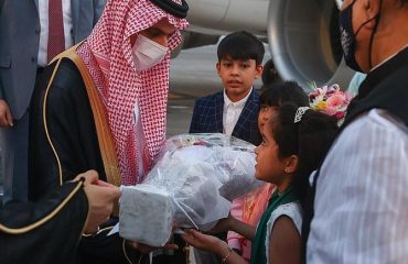 Saudi FM arrives in Bangladesh