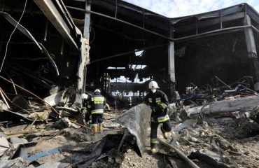 Russian strike hits government building in Mykolaiv